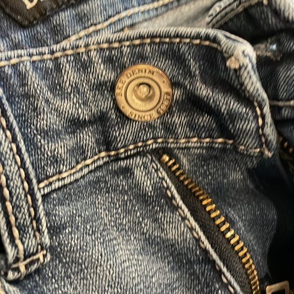 BKE Classic Blue Women's Jeans in “Alec” - Picture 9 of 12